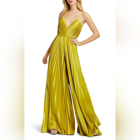 COPY - Brand new Macduggal jumpsuit - Picture 4 of 11